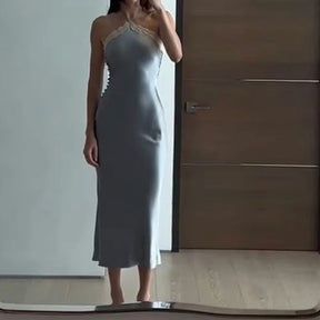 VESTIDO DE CETIM MIDI HALTER